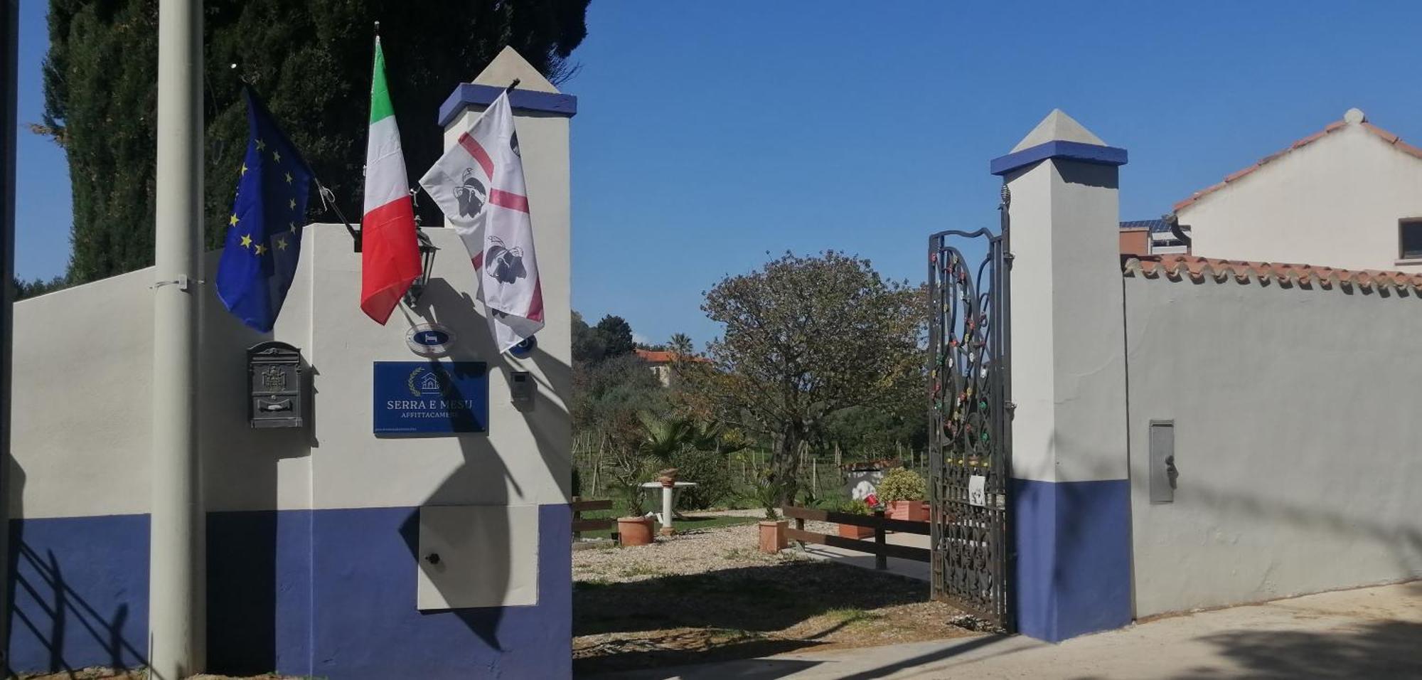 Serra E Mesu Affittacamere Magomadas Exterior foto